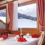 Hotel Kristall 3*