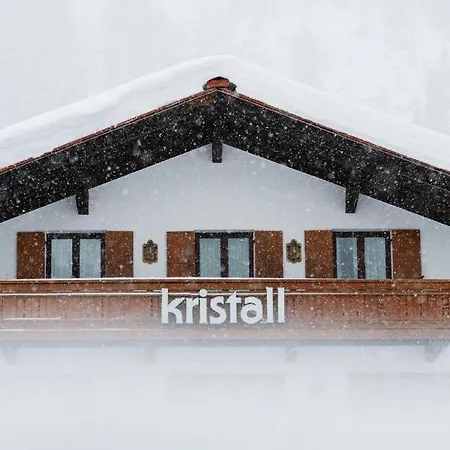 Hotel Kristall 3*