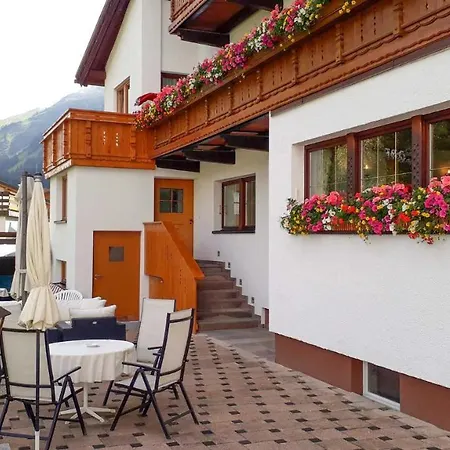 Kristall Hotel Lech am Arlberg
