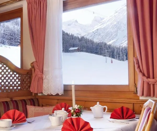 Ξενοδοχείο Kristall 3*